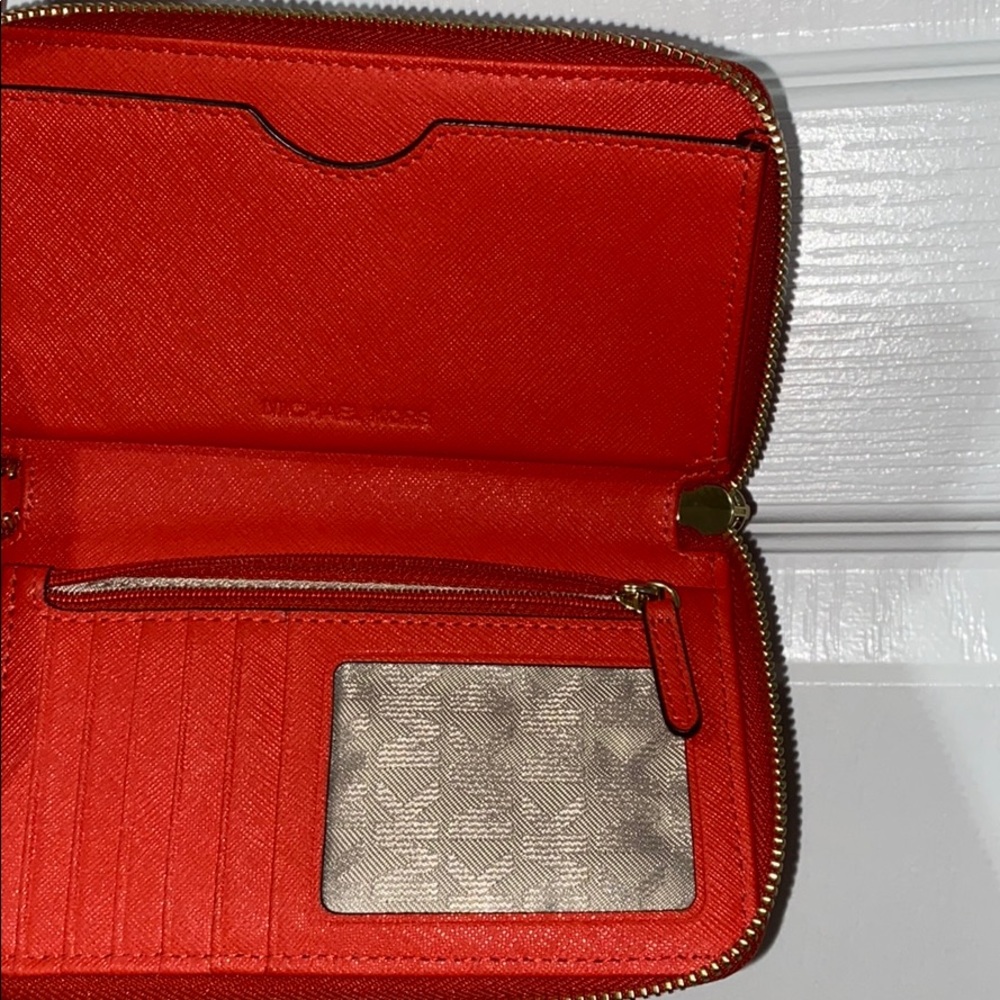 Wristlet - Picture 2 of 2